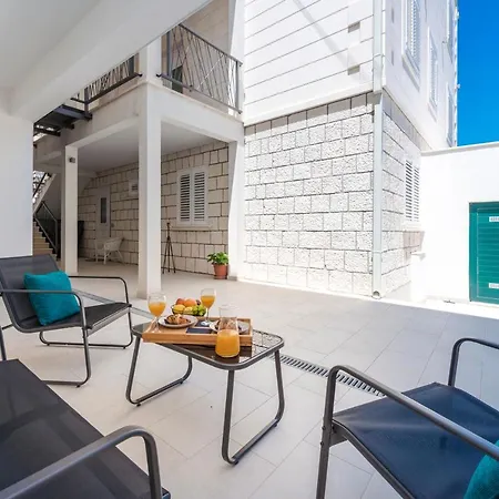 Sunset Premium I * دوبروفينك