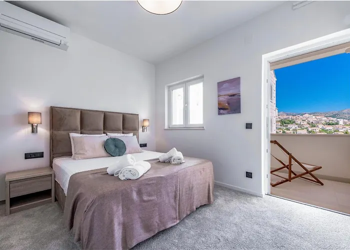 Sunset Premium I Апартаменты